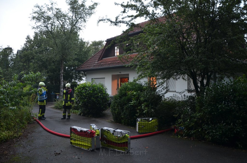 Feuer Einfamilienhaus Koeln Ostheim Saarbrueckerstr P36.JPG